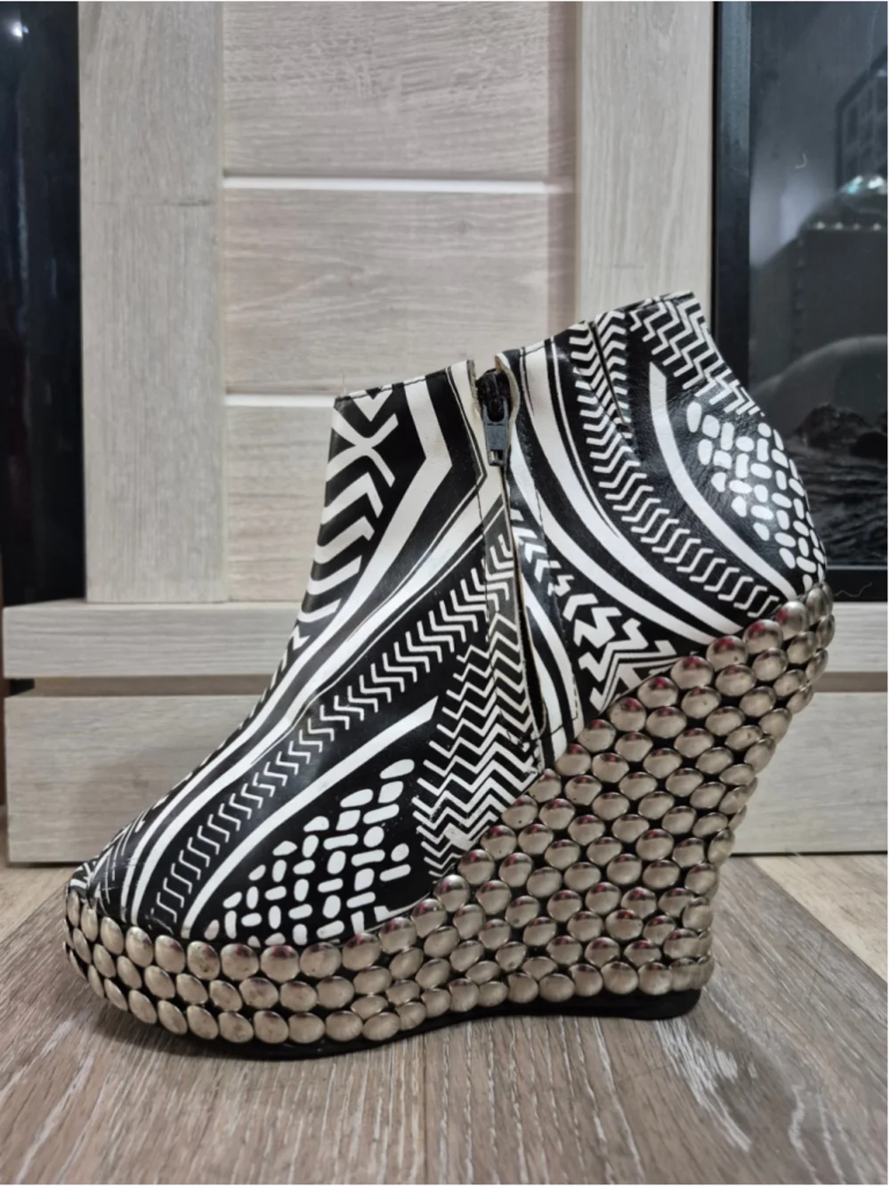 Unbranded these pre